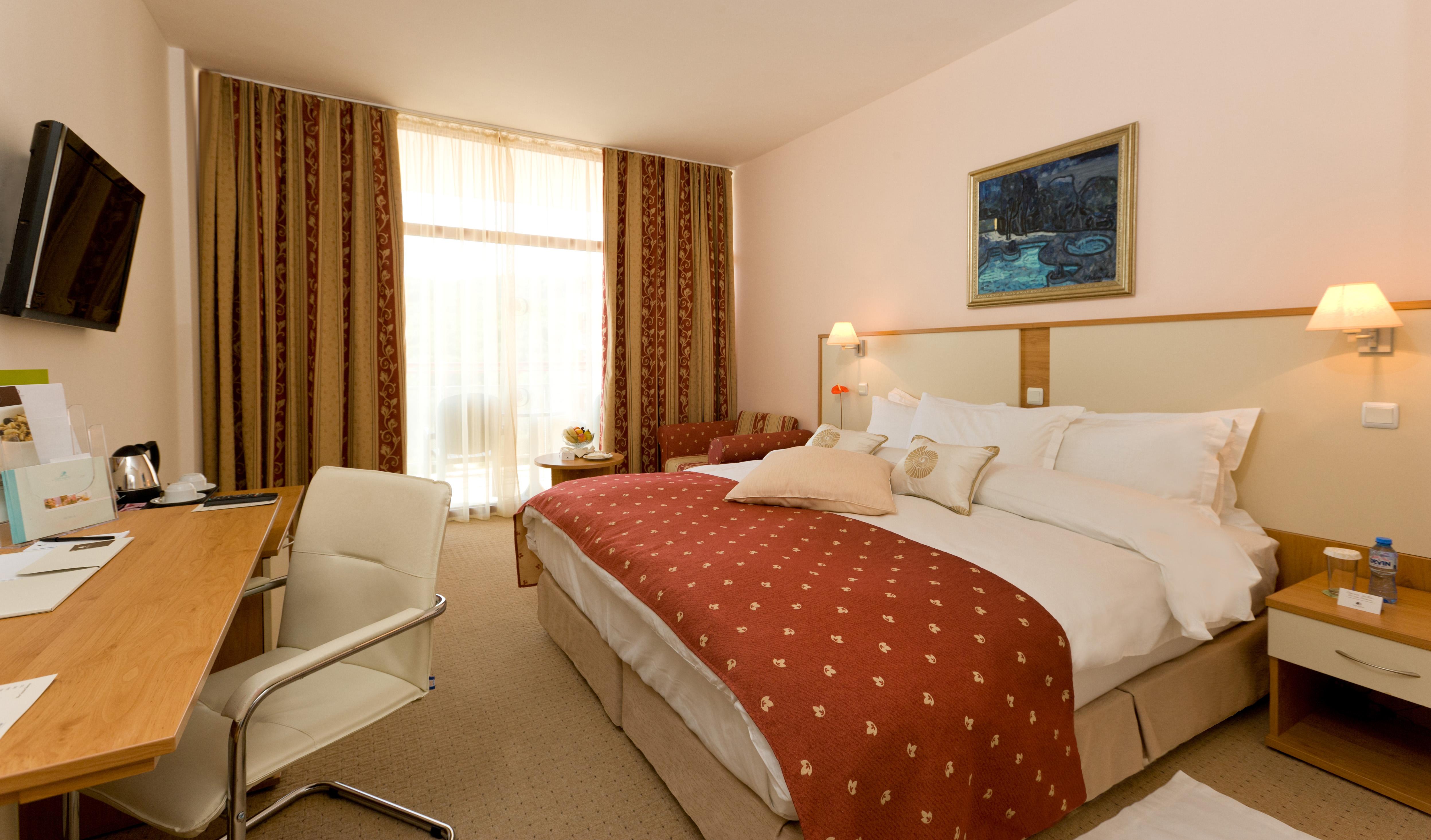 Apollo Spa Resort - Ultra All Inclusive - Private Riviera Beach Golden Sands Esterno foto