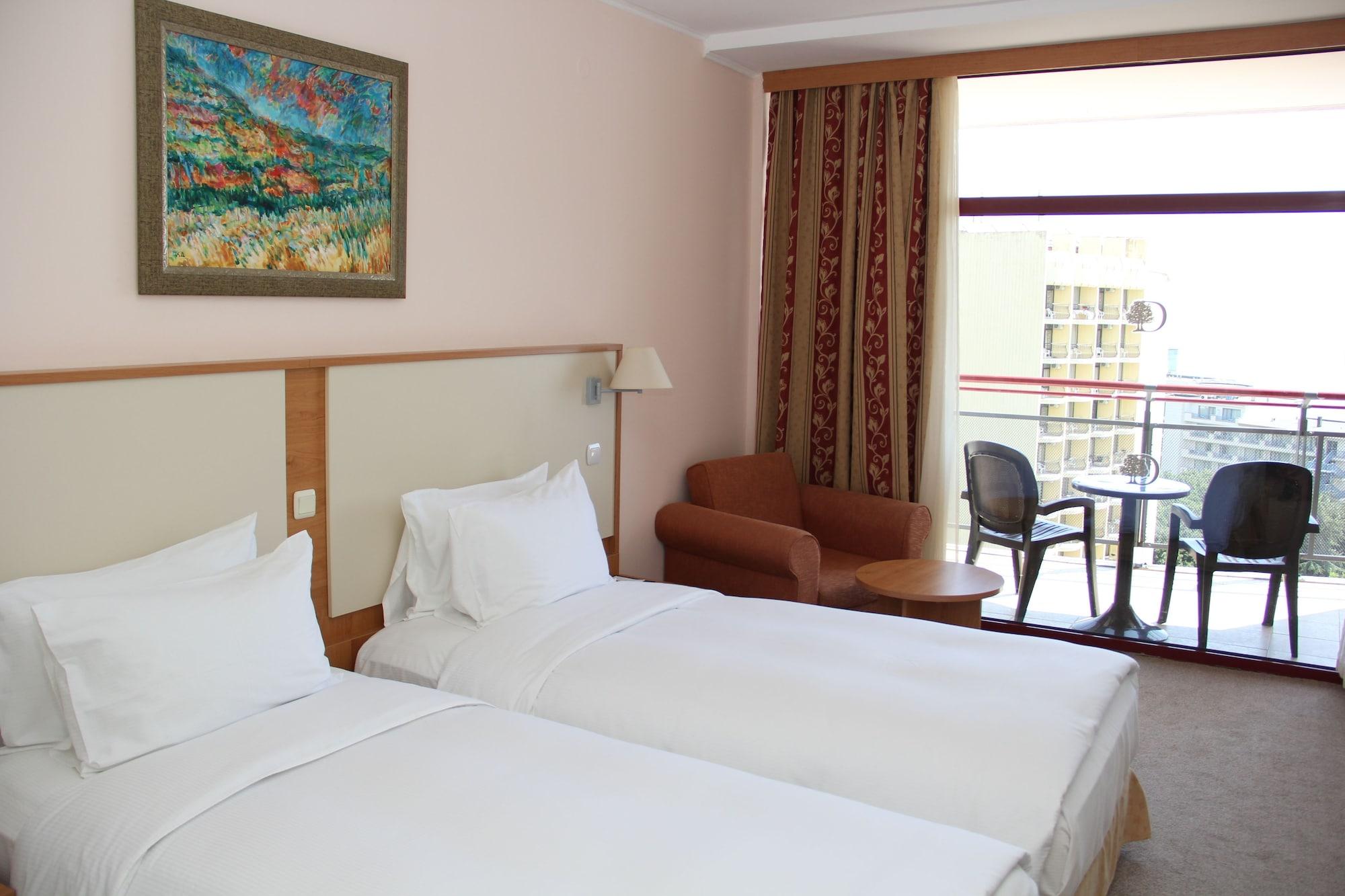 Apollo Spa Resort - Ultra All Inclusive - Private Riviera Beach Golden Sands Esterno foto