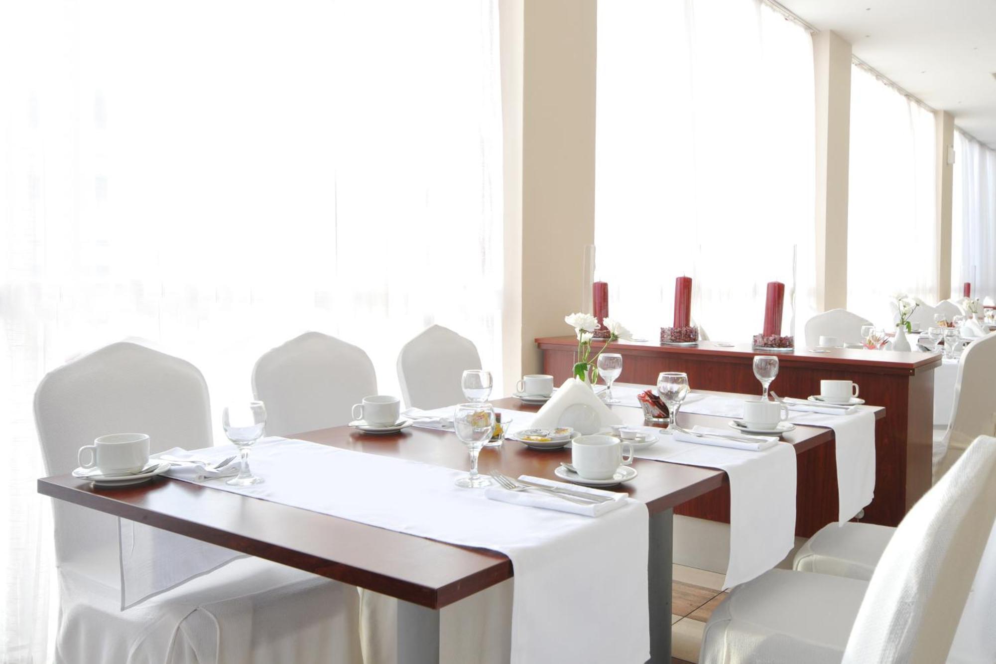 Apollo Spa Resort - Ultra All Inclusive - Private Riviera Beach Golden Sands Esterno foto