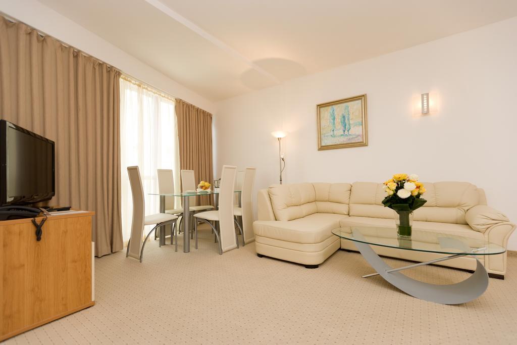 Apollo Spa Resort - Ultra All Inclusive - Private Riviera Beach Golden Sands Camera foto