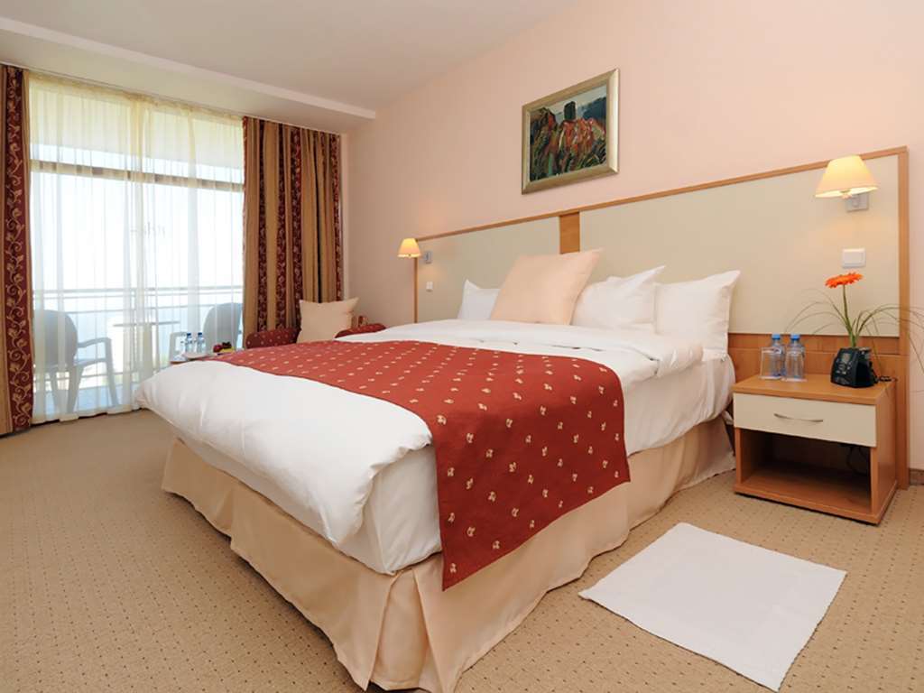 Apollo Spa Resort - Ultra All Inclusive - Private Riviera Beach Golden Sands Camera foto